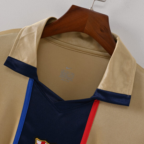 01-02 Barcelona away retro jersey